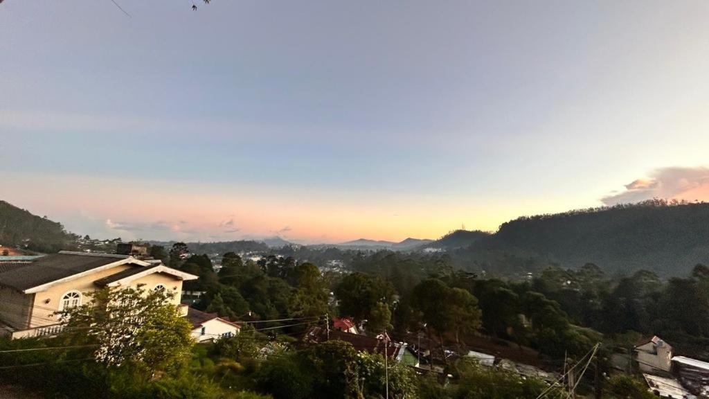 Travellers Nest Inn Nuwara Eliya Exteriör bild